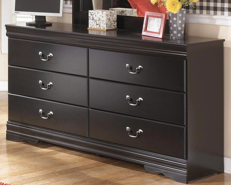 Huey Vineyard Dresser