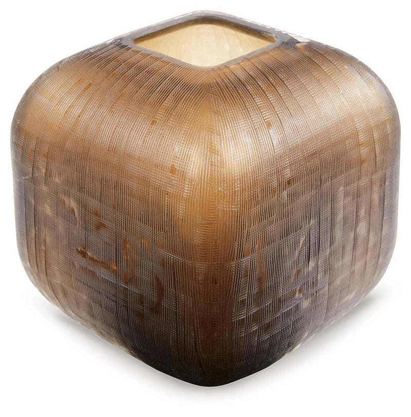 Capard Vase