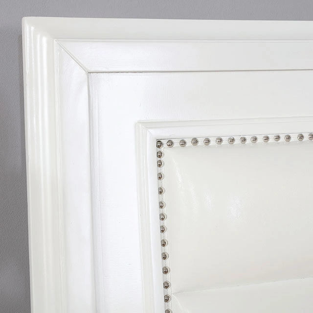 Golva E.King & Queen Bed White & Silver