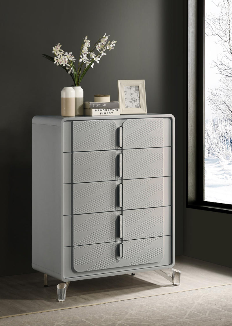 Queen Bed - Dresser - Mirror