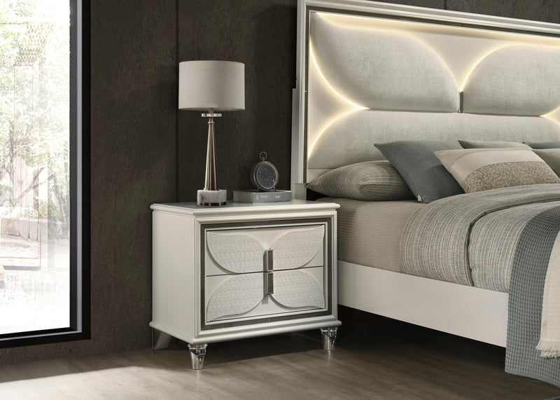 Mysterious Gold Queen Bed