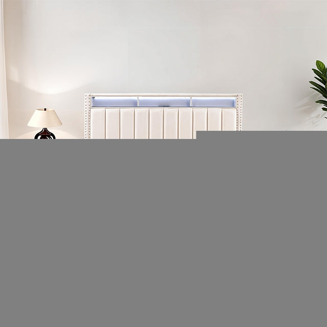 Farese Queen Bed w/ 2 Nightstands